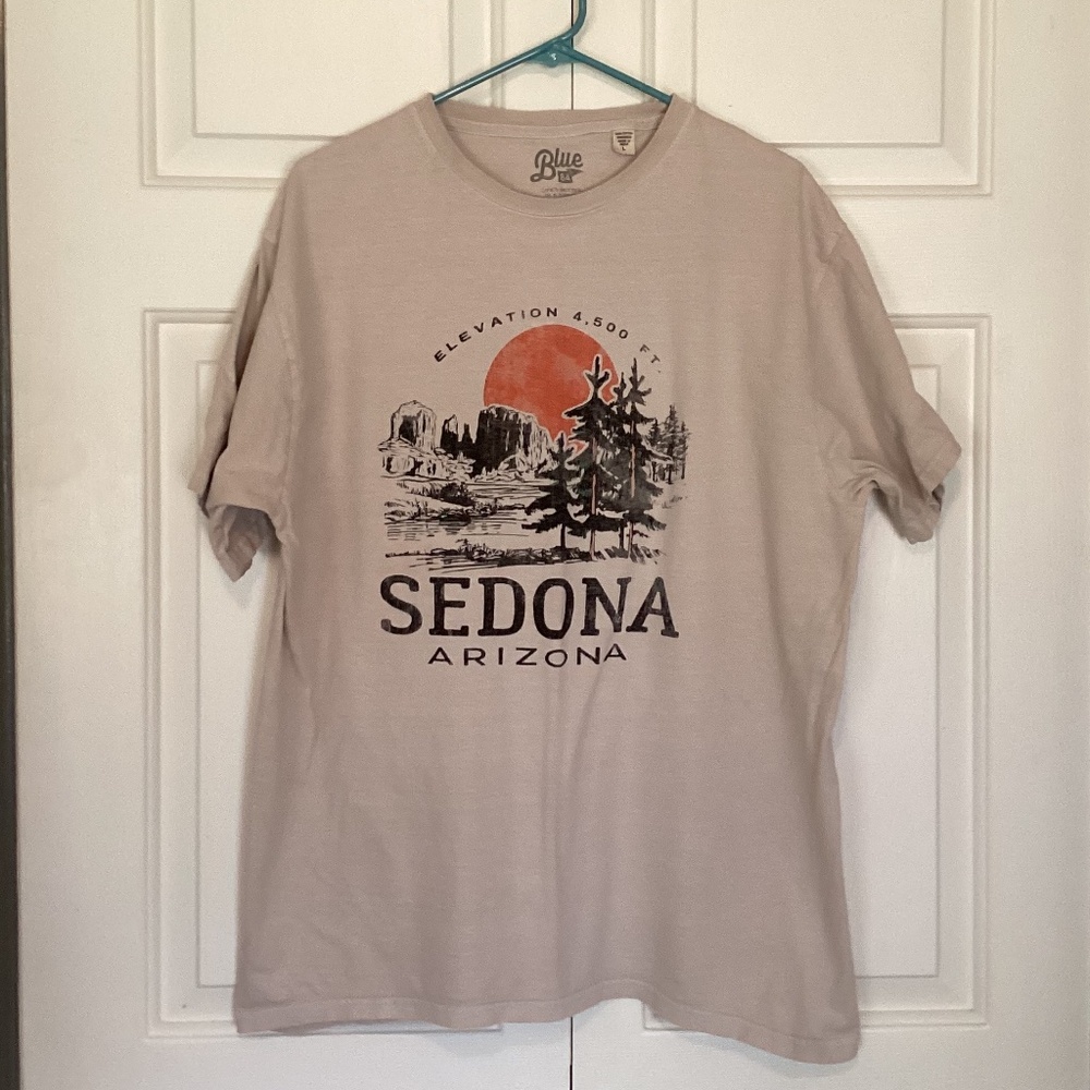 Sedona, Arizona heavyweight T shirt